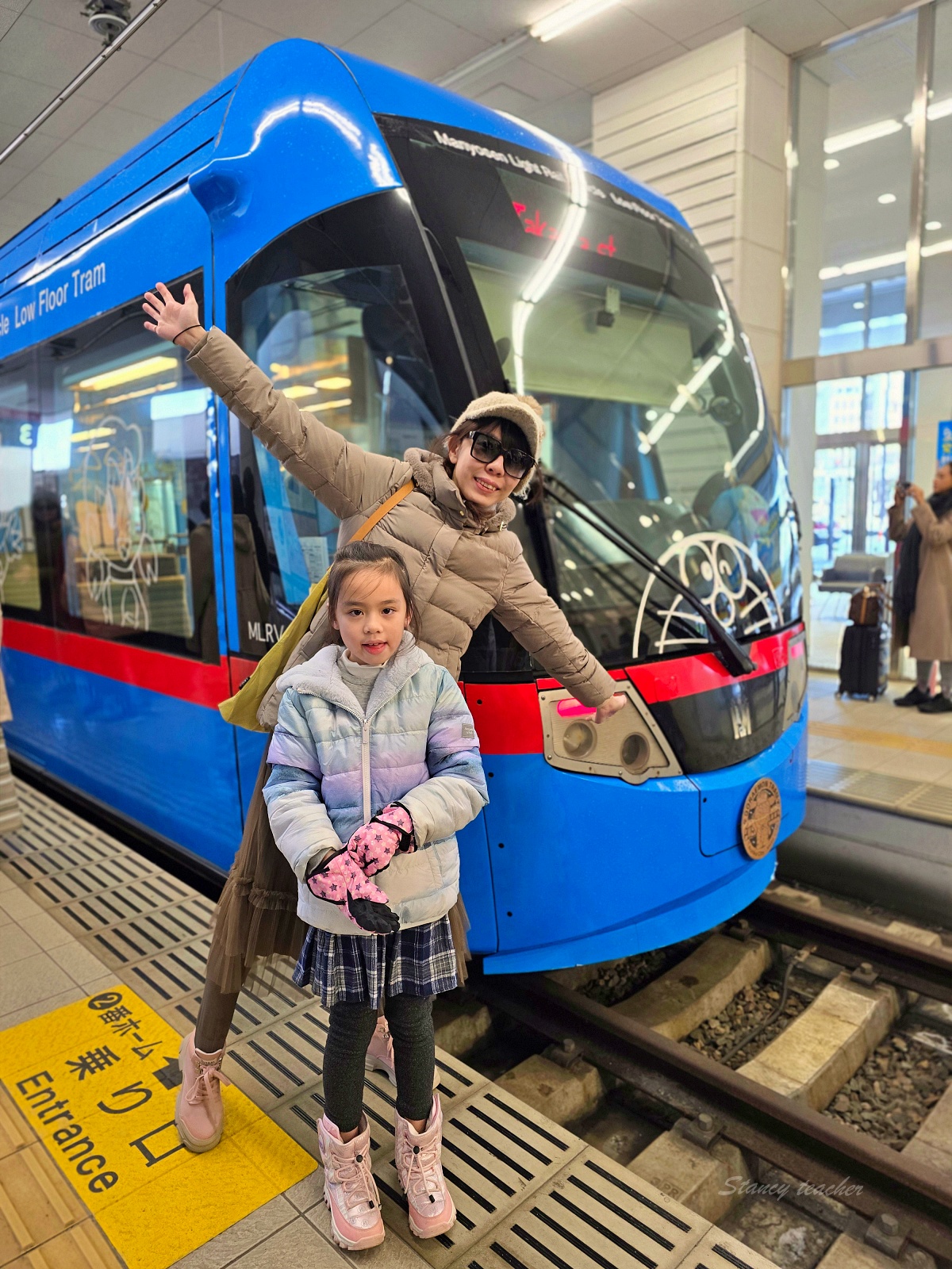 搭乘哆啦A夢電車的完整心得：從高岡到米島口的奇妙之旅