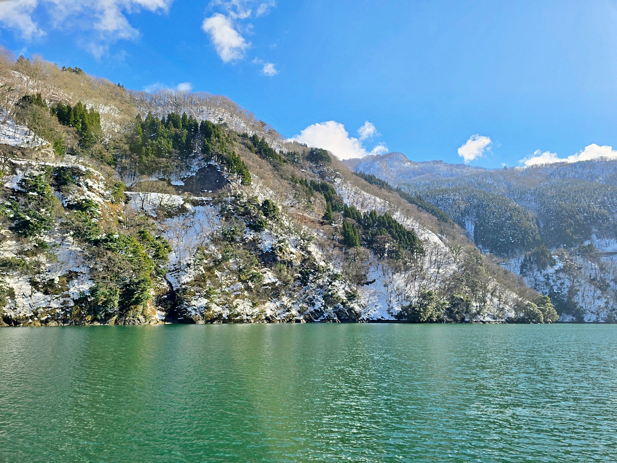日本富山景點「庄川峽遊船」探索日本隱藏版雪溪谷的絕美自然景觀