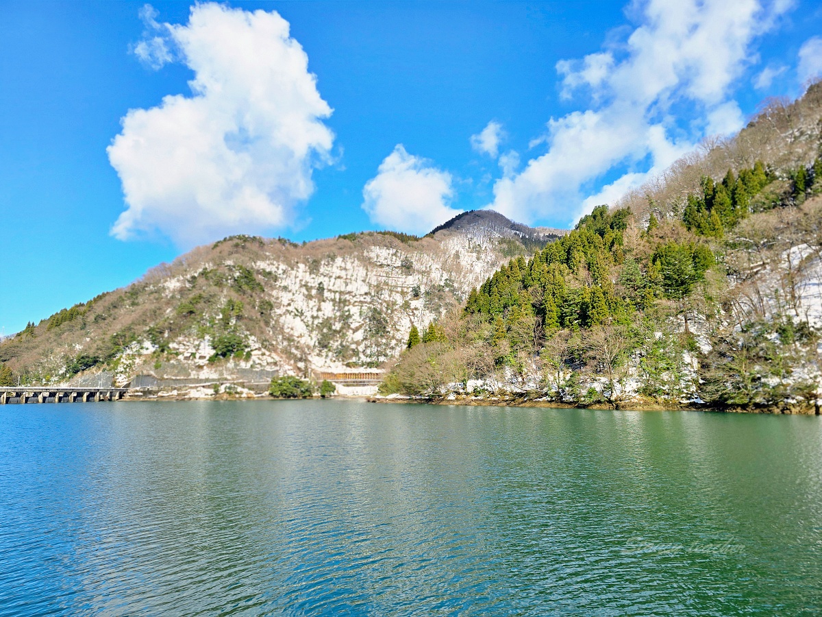 日本富山景點「庄川峽遊船」探索日本隱藏版雪溪谷的絕美自然景觀