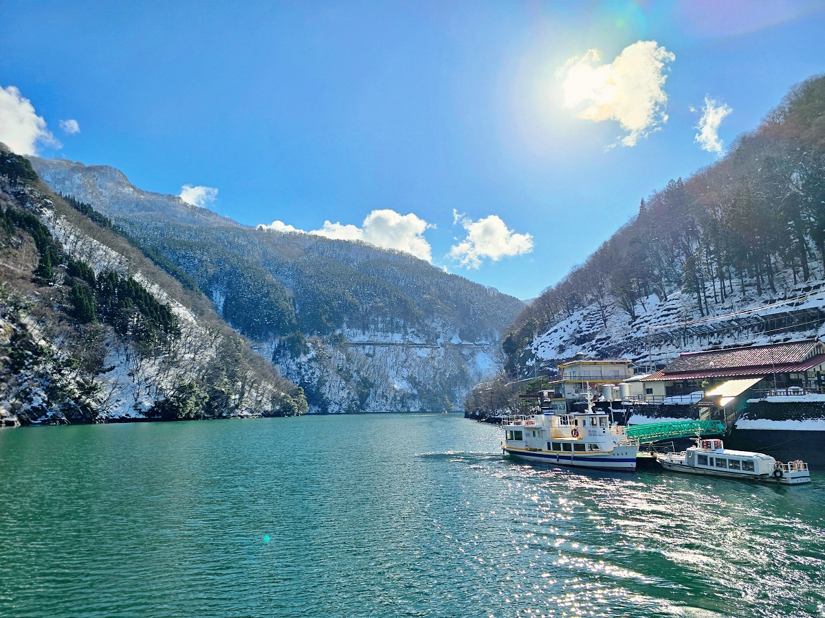 日本富山景點「庄川峽遊船」探索日本隱藏版雪溪谷的絕美自然景觀 日本富山景點「庄川峽遊船」探索日本隱藏版雪溪谷的絕美自然景觀
