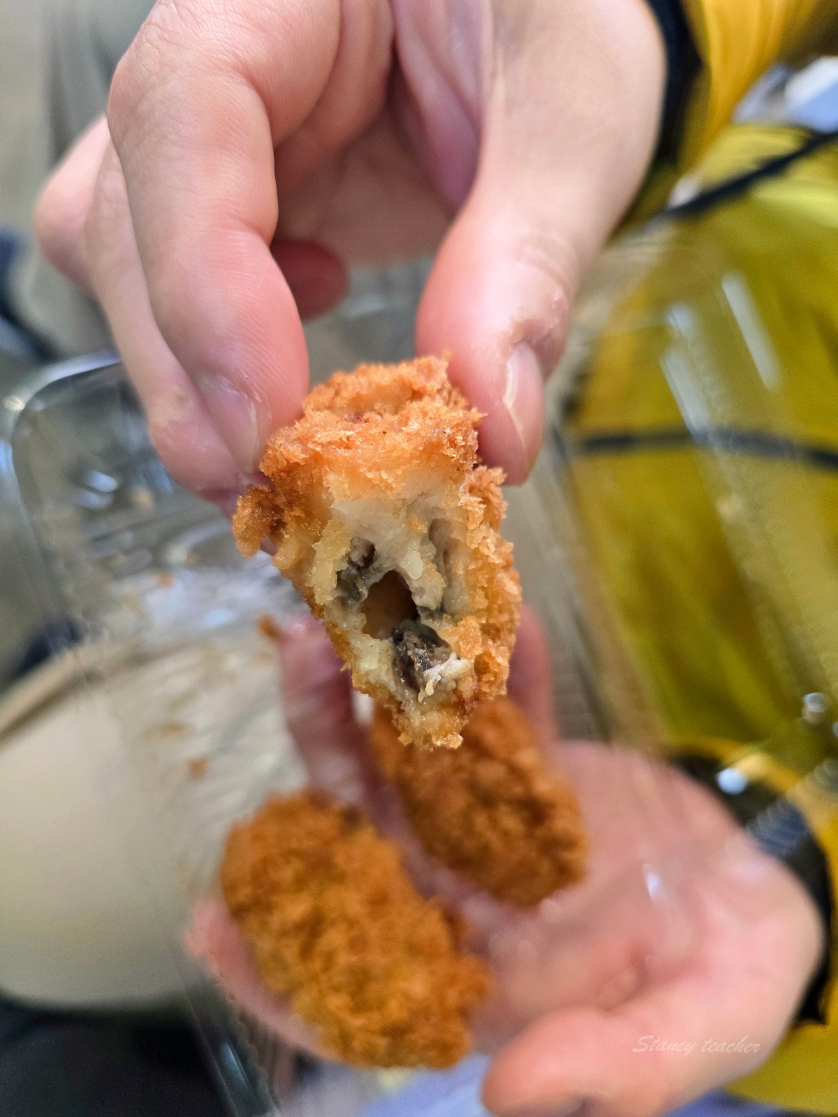 仙台朝市可樂餅「齊藤熟食店(可樂餅)」在地人排隊美食每次買都是一大包 仙台朝市可樂餅「齊藤熟食店(可樂餅)」在地人排隊美食每次買都是一大包