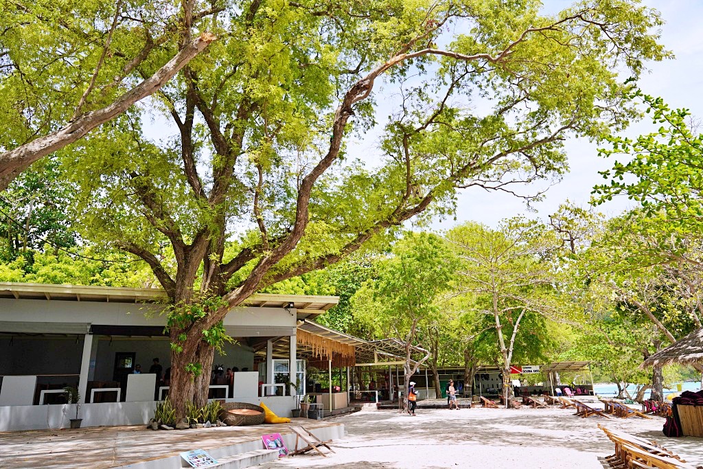 普吉島跳島景點｜珊瑚島旅遊攻略沙灘網美打卡景點一網打盡！