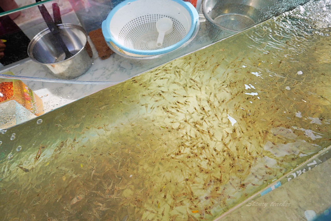 普吉島夜市「青蛙夜市攻略」乾淨舒適超多好吃攤位必吃美食推薦