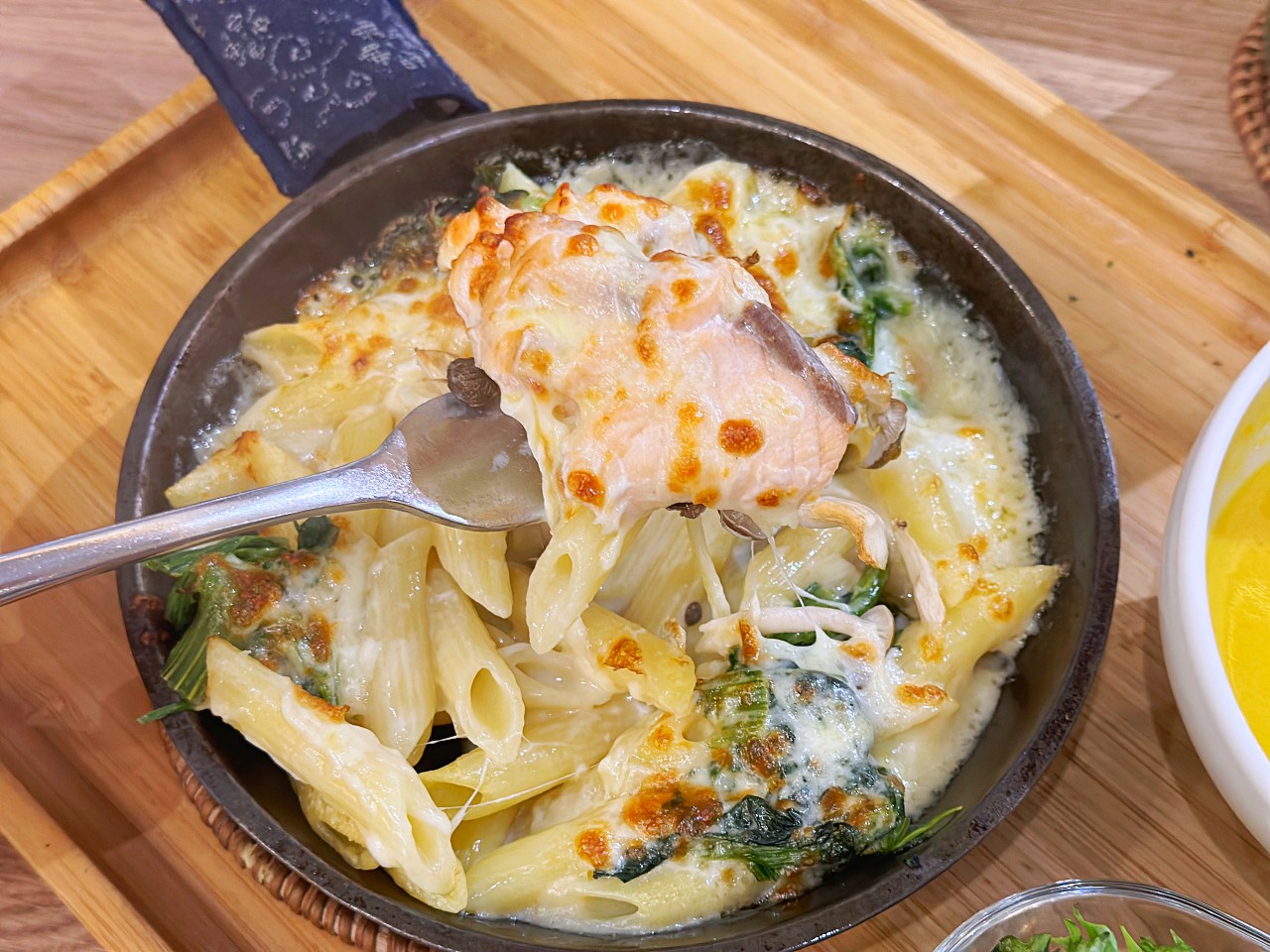 大直美麗華百貨美食「杏桃鬆餅屋」不只鬆餅好吃正餐咖哩歐姆蛋也很厲害 大直美麗華百貨美食「杏桃鬆餅屋」不只鬆餅好吃正餐咖哩歐姆蛋也很厲害