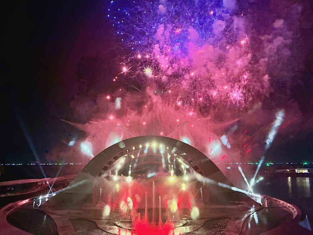 富國島【海洋之吻】Kiss of the Sea Show：世界最大海洋劇場煙火秀超威必看