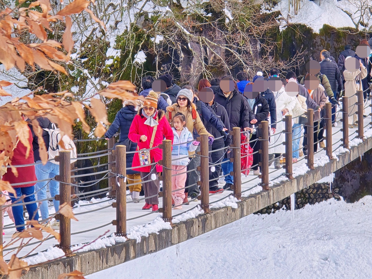 日本北陸景點必去「白川鄉合掌村」交通、天氣、美拍攻略，冬天去合掌村要怎麼穿搭？
