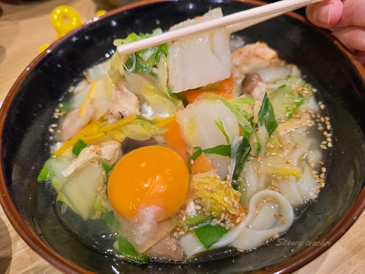 名古屋車站美食：箕子麵「Ekikama Kishimen」寬版烏龍麵香Ｑ滑嫩好咕嚕