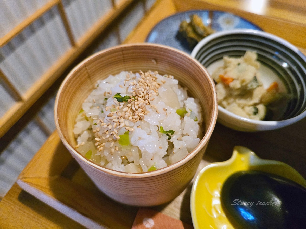 銀山溫泉必吃美食：伊豆之華的蕎麥冰淇淋與茄子蕎麥麵