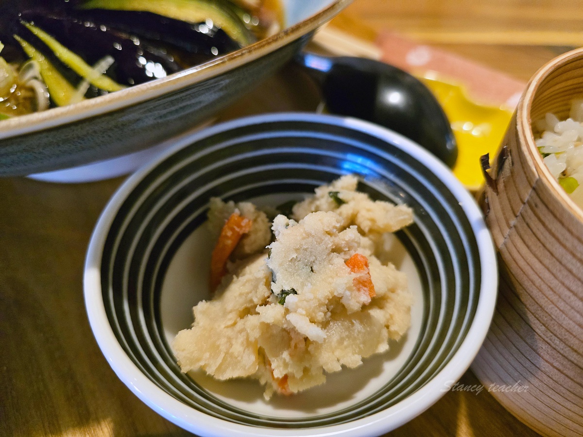 銀山溫泉必吃美食：伊豆之華的蕎麥冰淇淋與茄子蕎麥麵