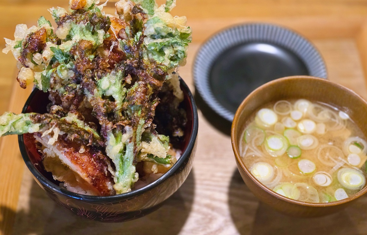 銀山溫泉必吃美食：伊豆之華的蕎麥冰淇淋與茄子蕎麥麵