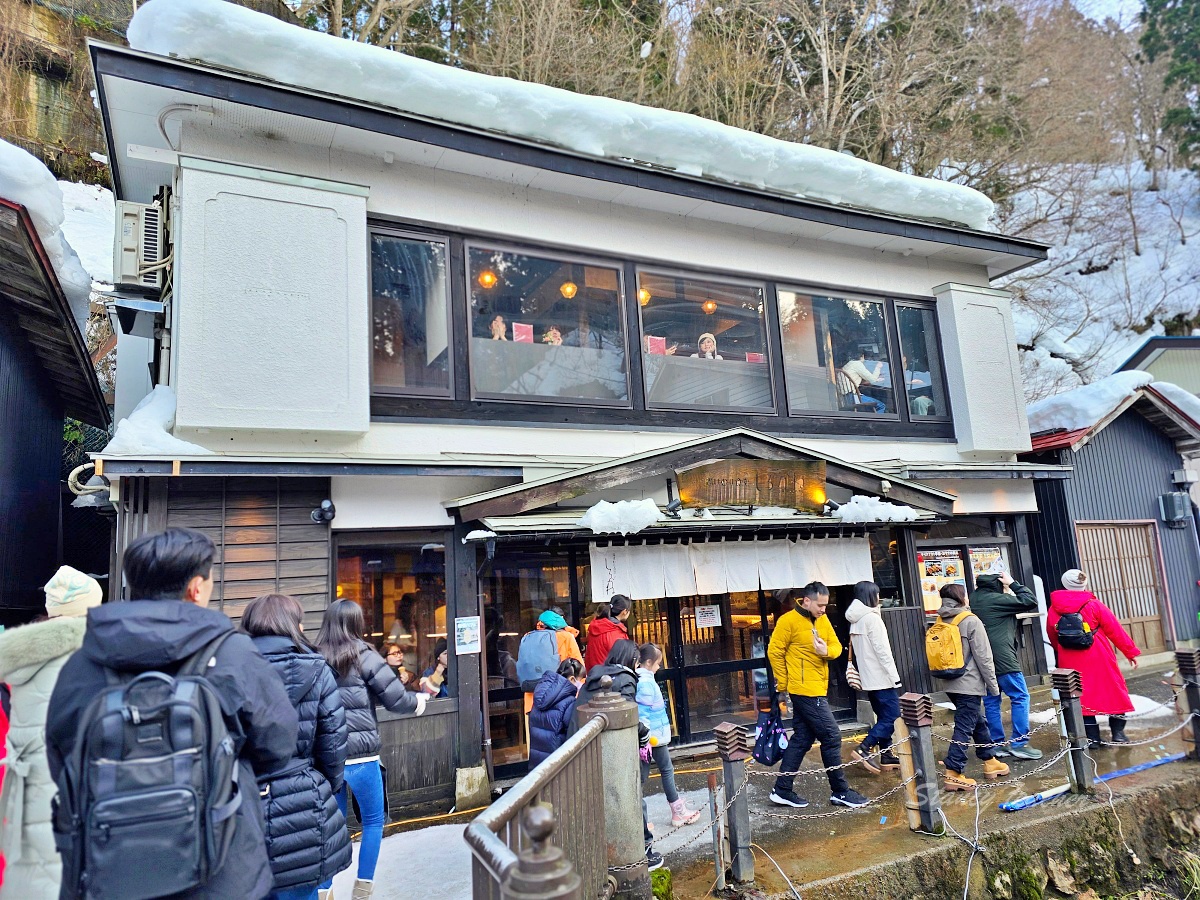 銀山溫泉全攻略「銀山溫泉飯店保證入住」搭纜車上藏王樹冰大啖米澤牛二天一夜全搞定