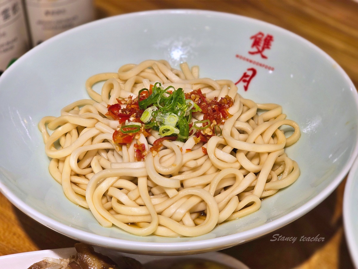 善導寺捷運美食「雙月青島店」全新開幕，米其林必雞湯必喝富士吻仔山拌飯滿滿DHA超讚