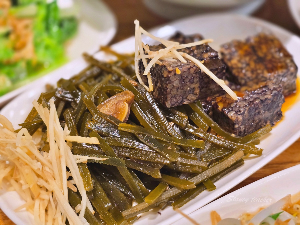 善導寺捷運美食「雙月青島店」全新開幕,米其林必雞湯必喝富士吻仔山拌飯滿滿DHA超讚 善導寺捷運美食「雙月青島店」全新開幕,米其林必雞湯必喝富士吻仔山拌飯滿滿DHA超讚