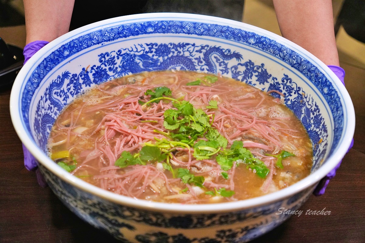 萬里古早風味甕仔雞｜北海岸聚餐吃甕仔雞與海鮮合菜，套餐、停車與用餐心得