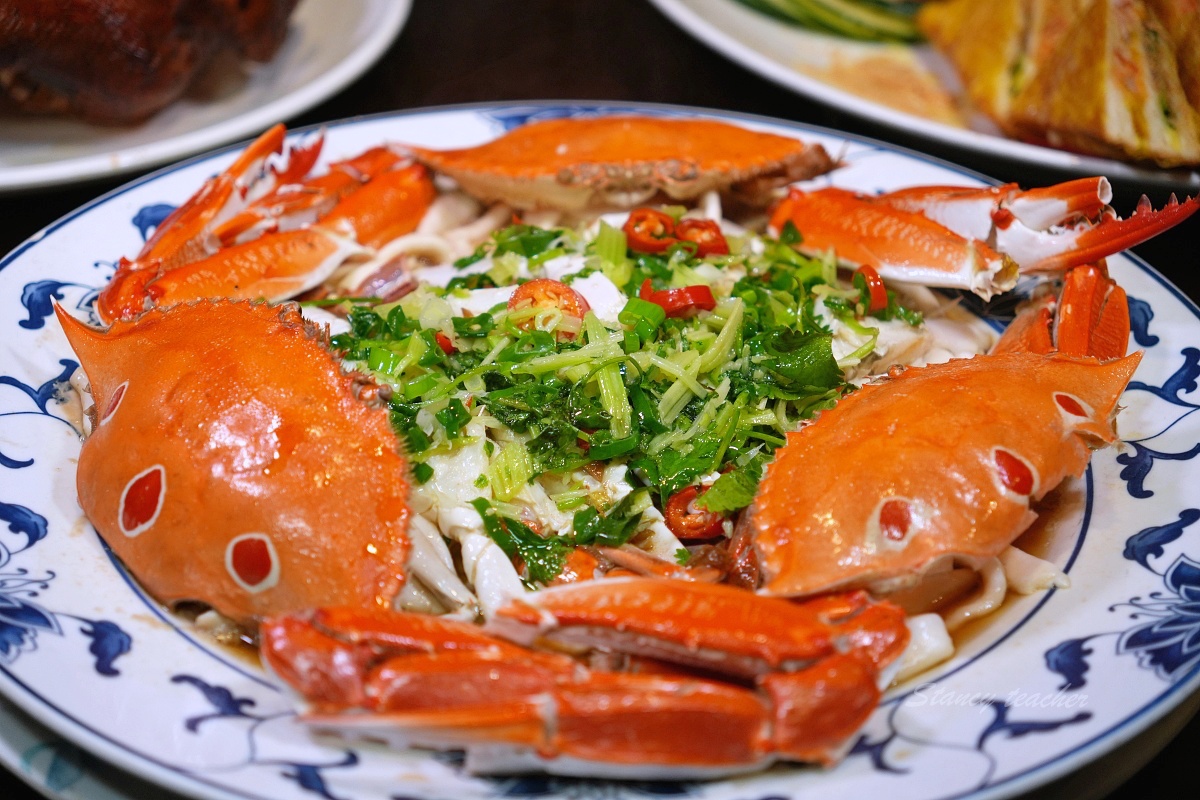 萬里古早風味甕仔雞｜北海岸聚餐吃甕仔雞與海鮮合菜，套餐、停車與用餐心得