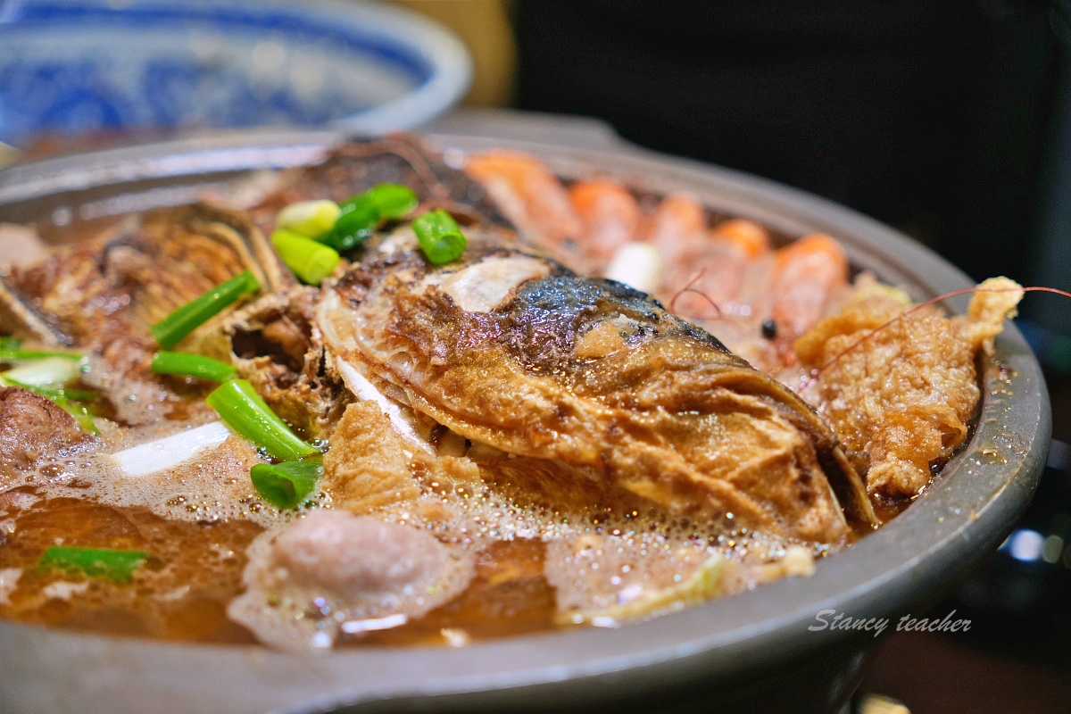 萬里古早風味甕仔雞｜北海岸聚餐吃甕仔雞與海鮮合菜，套餐、停車與用餐心得