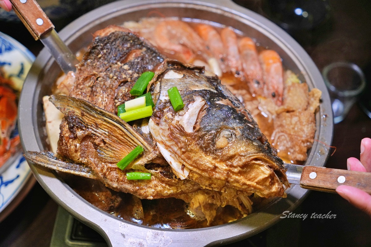 萬里古早風味甕仔雞｜北海岸聚餐吃甕仔雞與海鮮合菜，套餐、停車與用餐心得