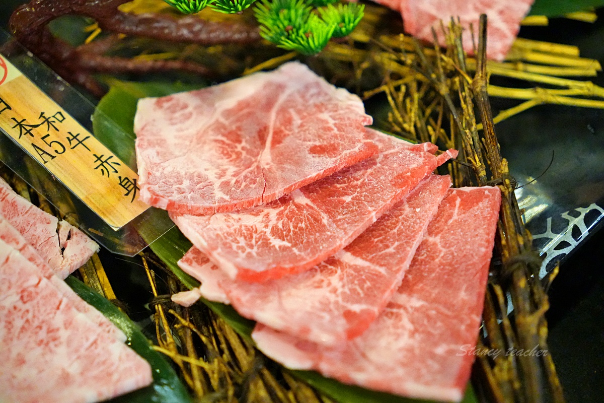 桃園燒肉吃到飽「匠夯日式燒肉」全面評測120分鐘爽爽吃日本A5和牛專人剝蝦服務