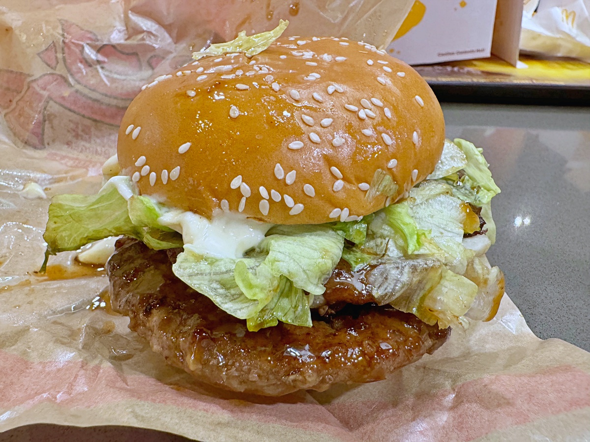「新加坡麥當勞」有什麼好吃？麥香雞、搖搖薯、辣脆雞腿必點