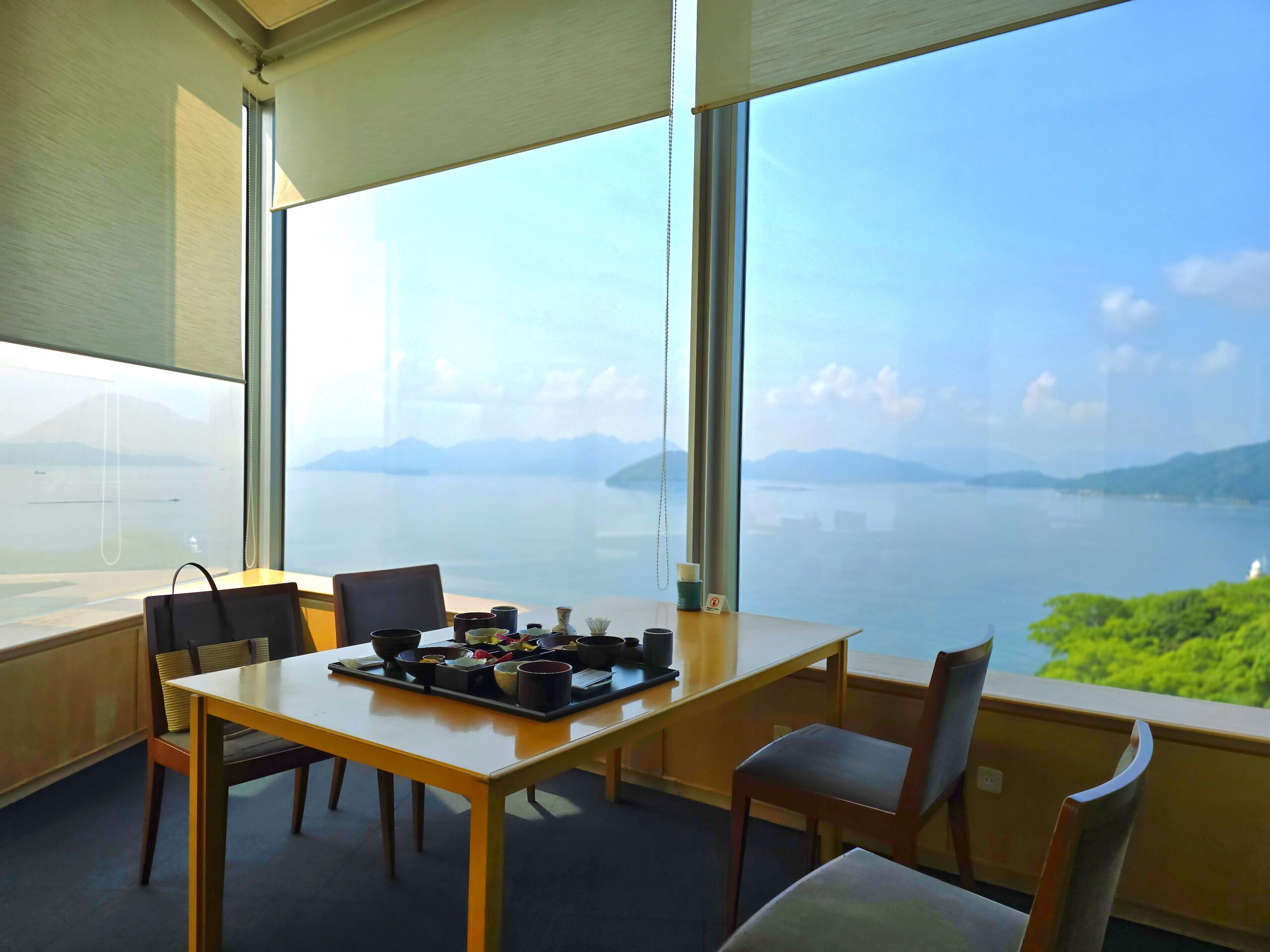 廣島格蘭王子大飯店｜飯店有碼頭搭船去宮島最方便，免費接駁車逛市區超省力