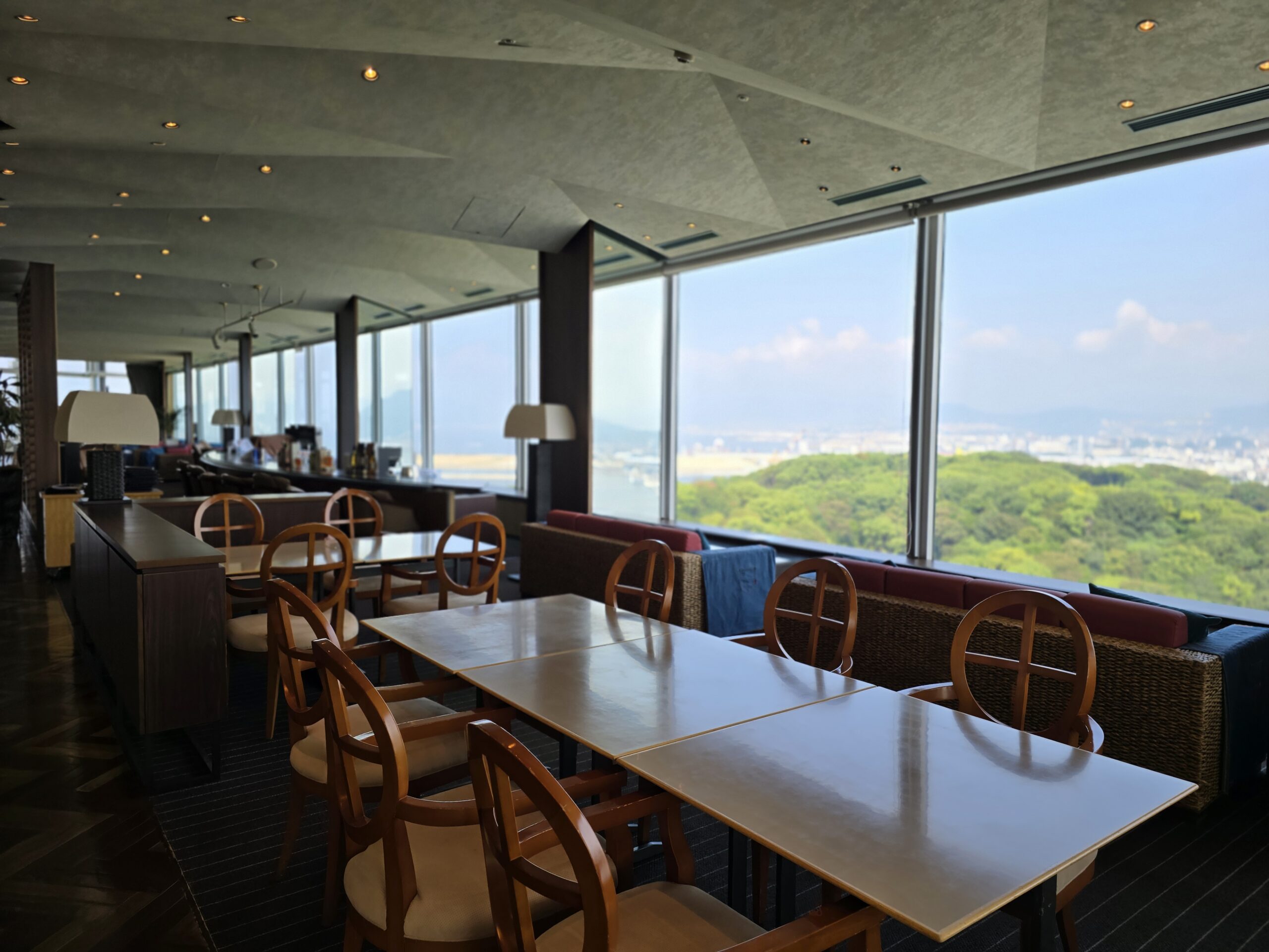 廣島格蘭王子大飯店｜飯店有碼頭搭船去宮島最方便，免費接駁車逛市區超省力