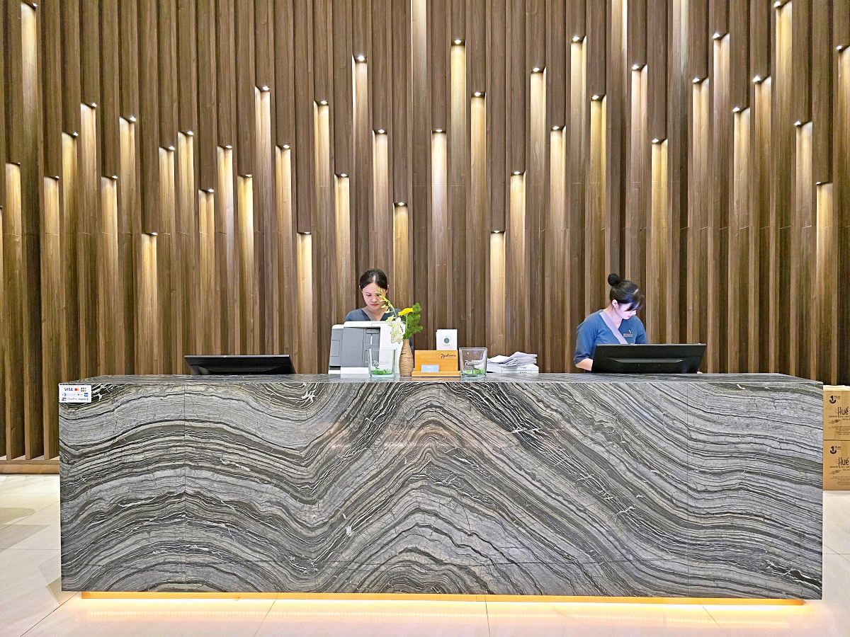 【越南峴港住宿】 Radisson Hotel Danang（峴港麗笙酒店）無邊際泳池、高樓海景SPA、早餐咖啡廳全攻略