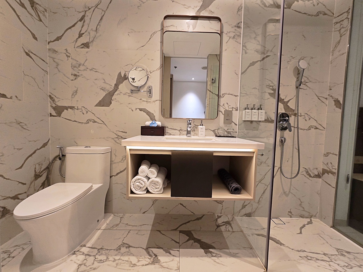【越南峴港住宿】 Radisson Hotel Danang(峴港麗笙酒店)無邊際泳池、高樓海景SPA、早餐咖啡廳全攻略 【越南峴港住宿】 Radisson Hotel Danang(峴港麗笙酒店)無邊際泳池、高樓海景SPA、早餐咖啡廳全攻略