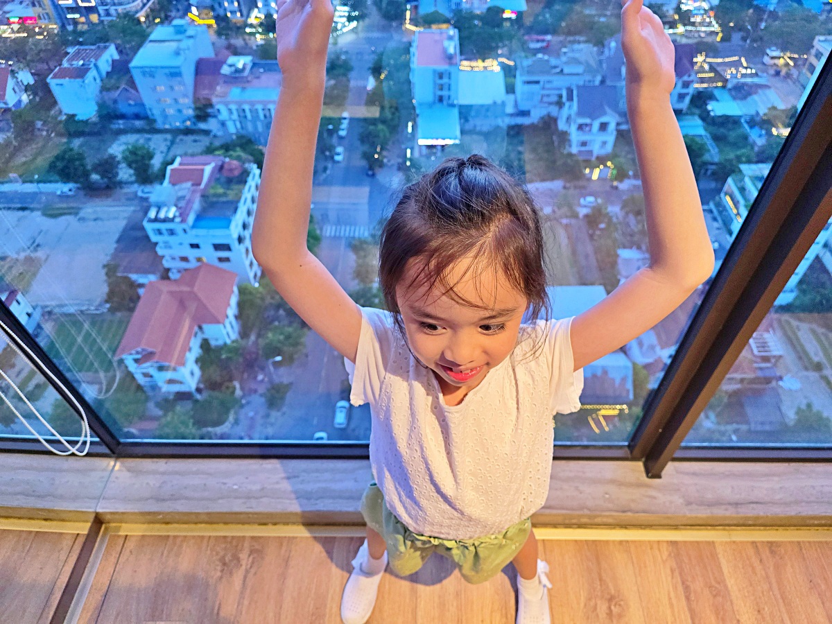 【越南峴港住宿】 Radisson Hotel Danang（峴港麗笙酒店）無邊際泳池、高樓海景SPA、早餐咖啡廳全攻略