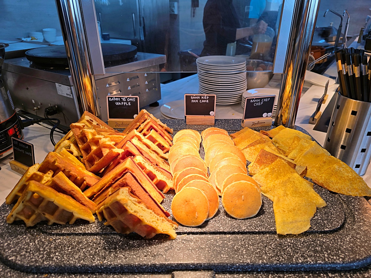【越南峴港住宿】 Radisson Hotel Danang（峴港麗笙酒店）無邊際泳池、高樓海景SPA、早餐咖啡廳全攻略