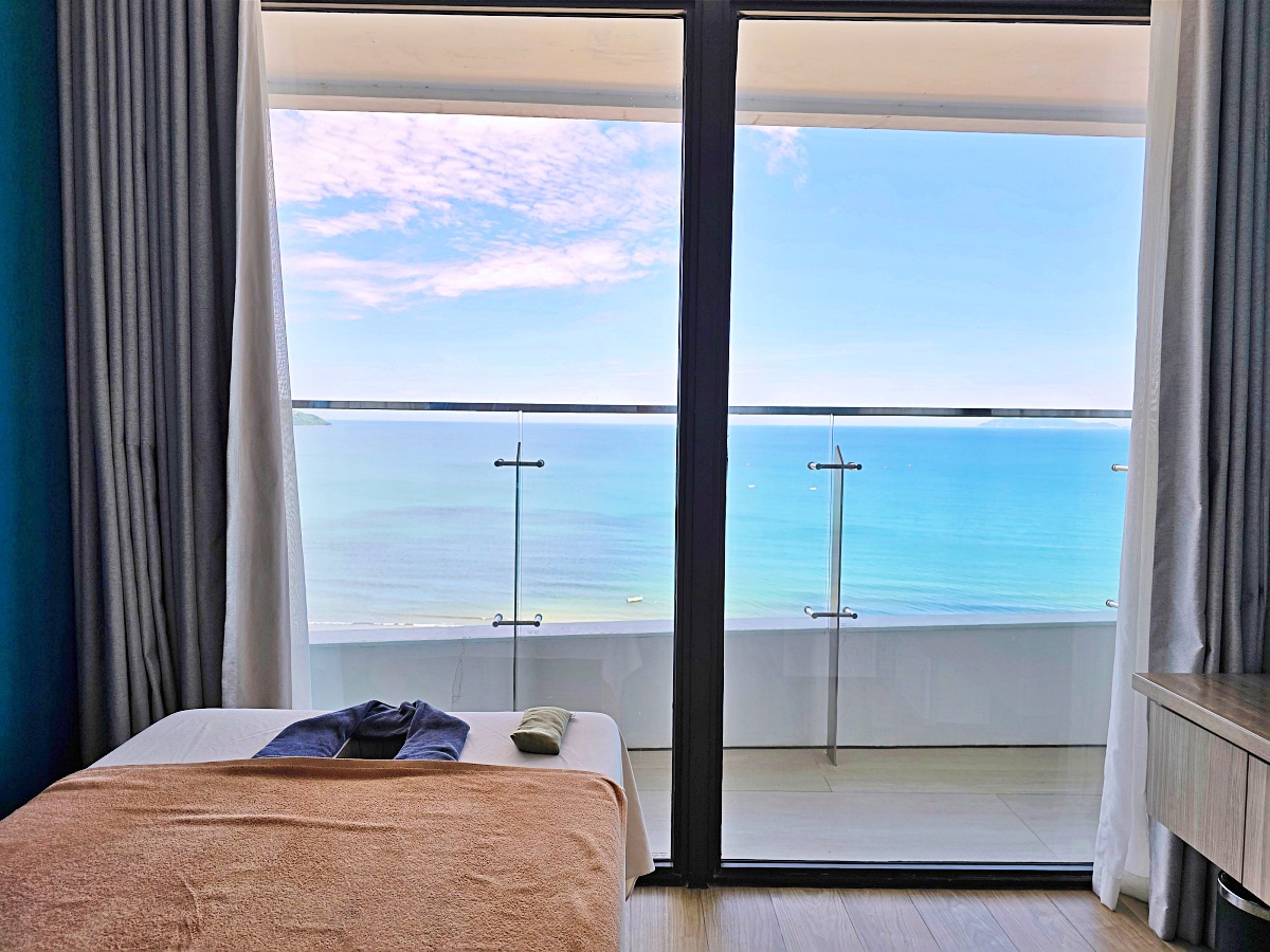 【越南峴港住宿】 Radisson Hotel Danang（峴港麗笙酒店）無邊際泳池、高樓海景SPA、早餐咖啡廳全攻略