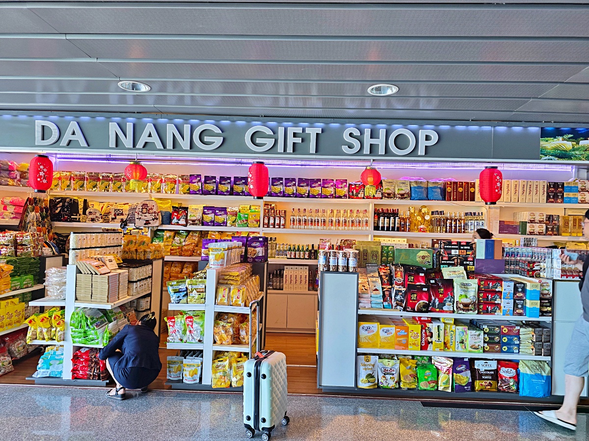 【越南峴港機場攻略】免稅店、餐廳、伴手禮一次搞定！附翡翠小廚用餐心得
