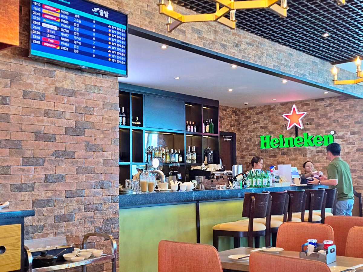 【越南峴港機場攻略】免稅店、餐廳、伴手禮一次搞定！附翡翠小廚用餐心得