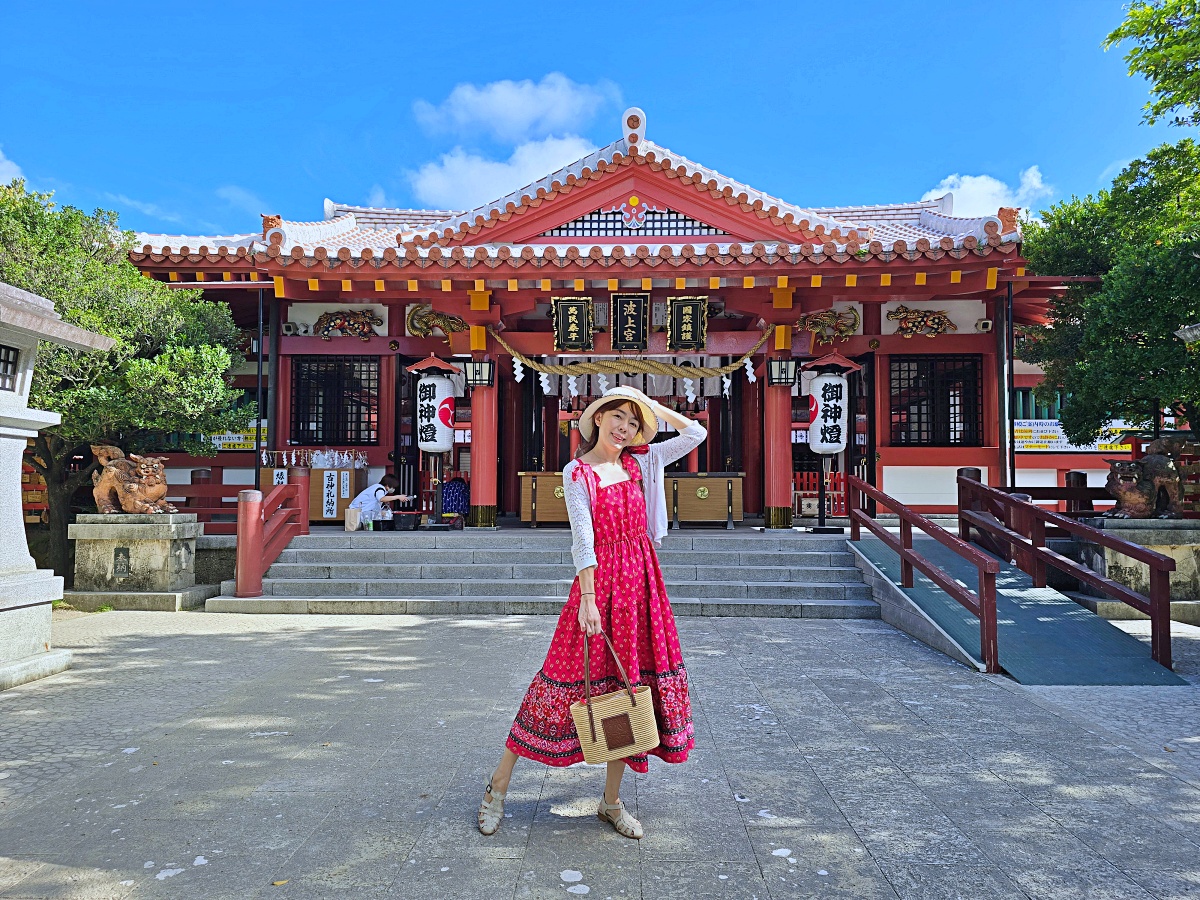 沖繩波上宮完全指南：波上海灘超近護國寺順遊超方便 沖繩一日遊必去景點 @Stancy Teacher 美味異想世界