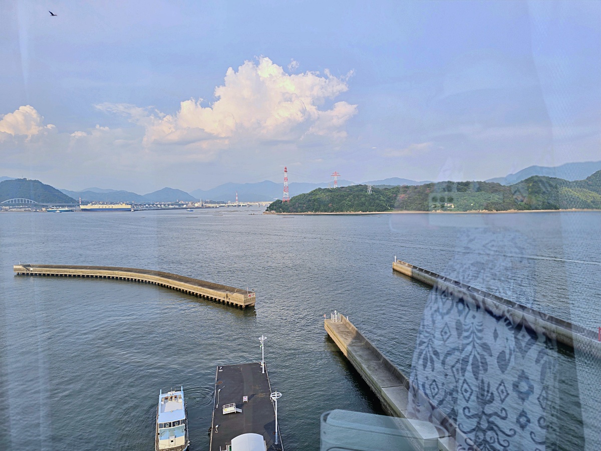 廣島格蘭王子大飯店|飯店有碼頭搭船去宮島最方便,免費接駁車逛市區超省力 廣島格蘭王子大飯店|飯店有碼頭搭船去宮島最方便,免費接駁車逛市區超省力