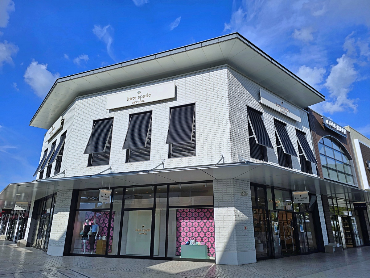 【廣島旅遊】廣島自由行購物「THE OUTLETS HIROSHIMA」廣島最大的Outlet購物天堂無印良品、3coins、AEON都有喔