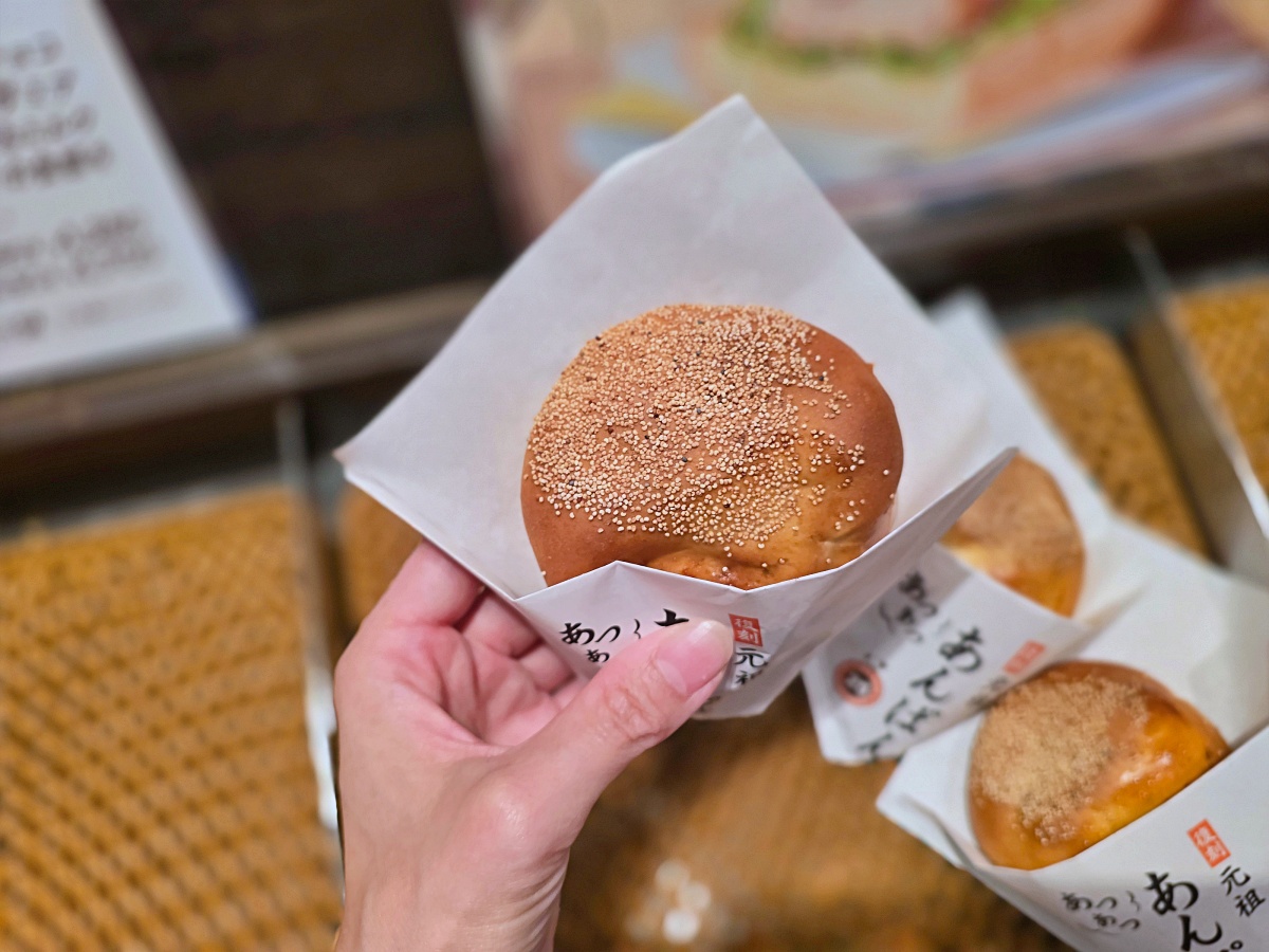 【岡山旅遊】岡山機場美食必吃 & 伴手禮必買餐廳有哪些？探索岡山機場免稅店必買