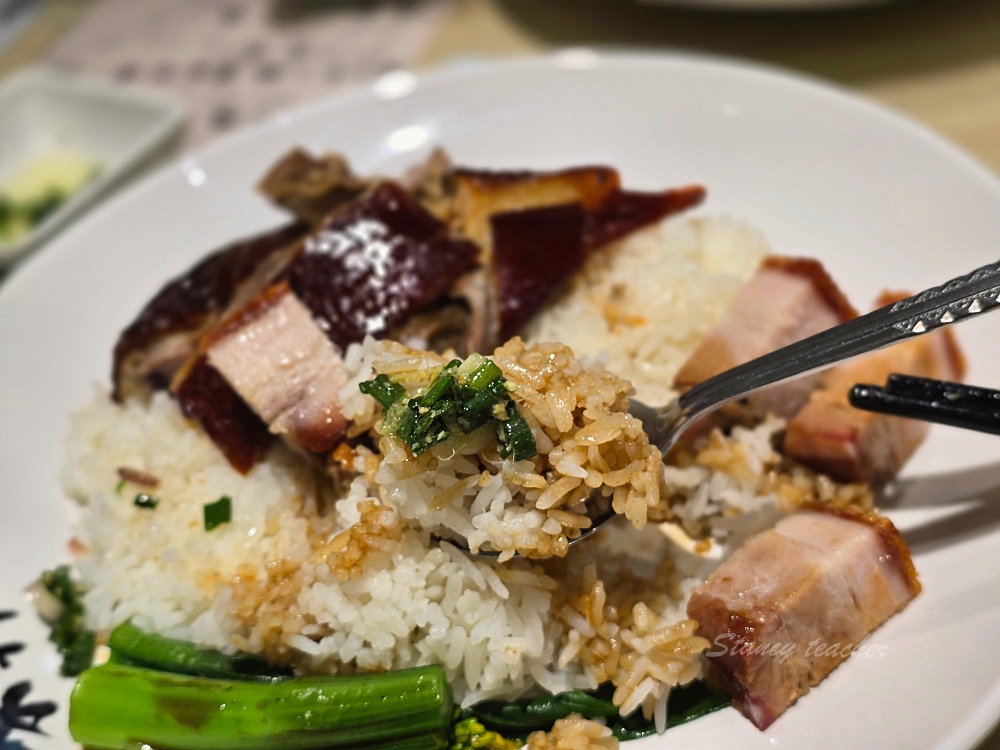 【尖沙咀美食推薦】 味軒燒鵝餐廳必吃乳豬燒鵝雙拼！交通位置、菜單分享