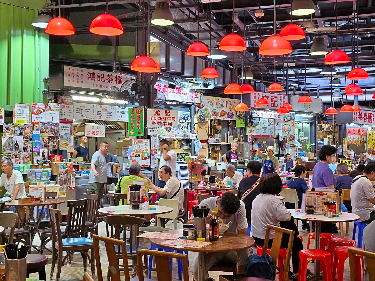 【尖沙咀美食推薦】香港海防道臨時街市大排檔美食攻略|德發牛丸、華香園必吃小吃! @Stancy teacher 美味異想世界