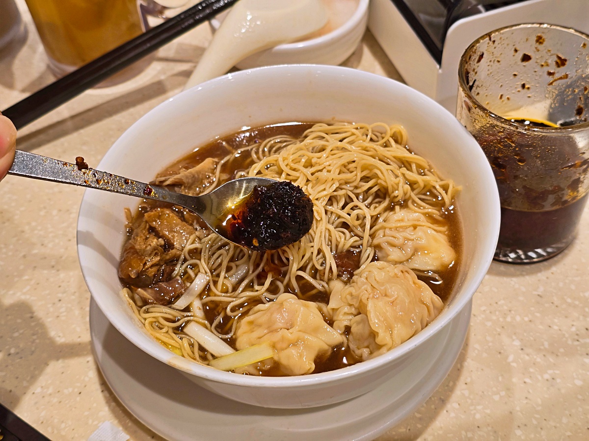 【尖沙咀美食推薦】池記尖沙咀店：招牌牛筋腩雲吞麵太銷魂！交通方式、菜單必吃一次看