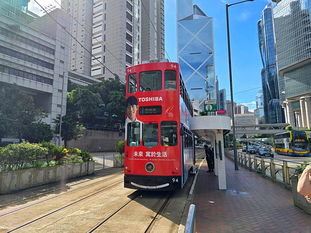 【香港交通必體驗】叮叮車（香港電車）搭乘方式、路線與票價懶人包｜八達通一卡通行最方便！