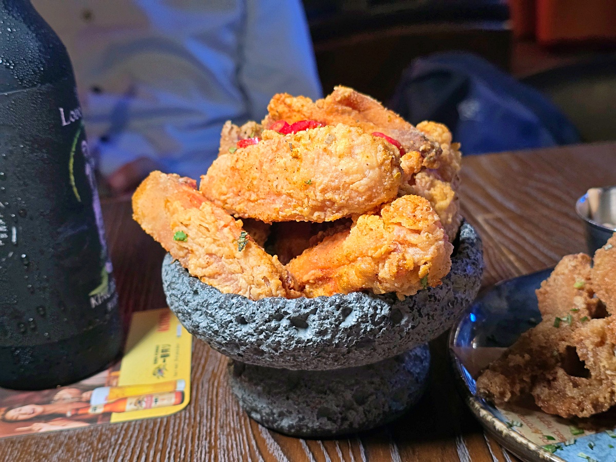 【蘭桂坊美食推薦】NUEVO Tapas Bar 香港在地人帶路蘭桂坊小巷中的神級餐酒館！