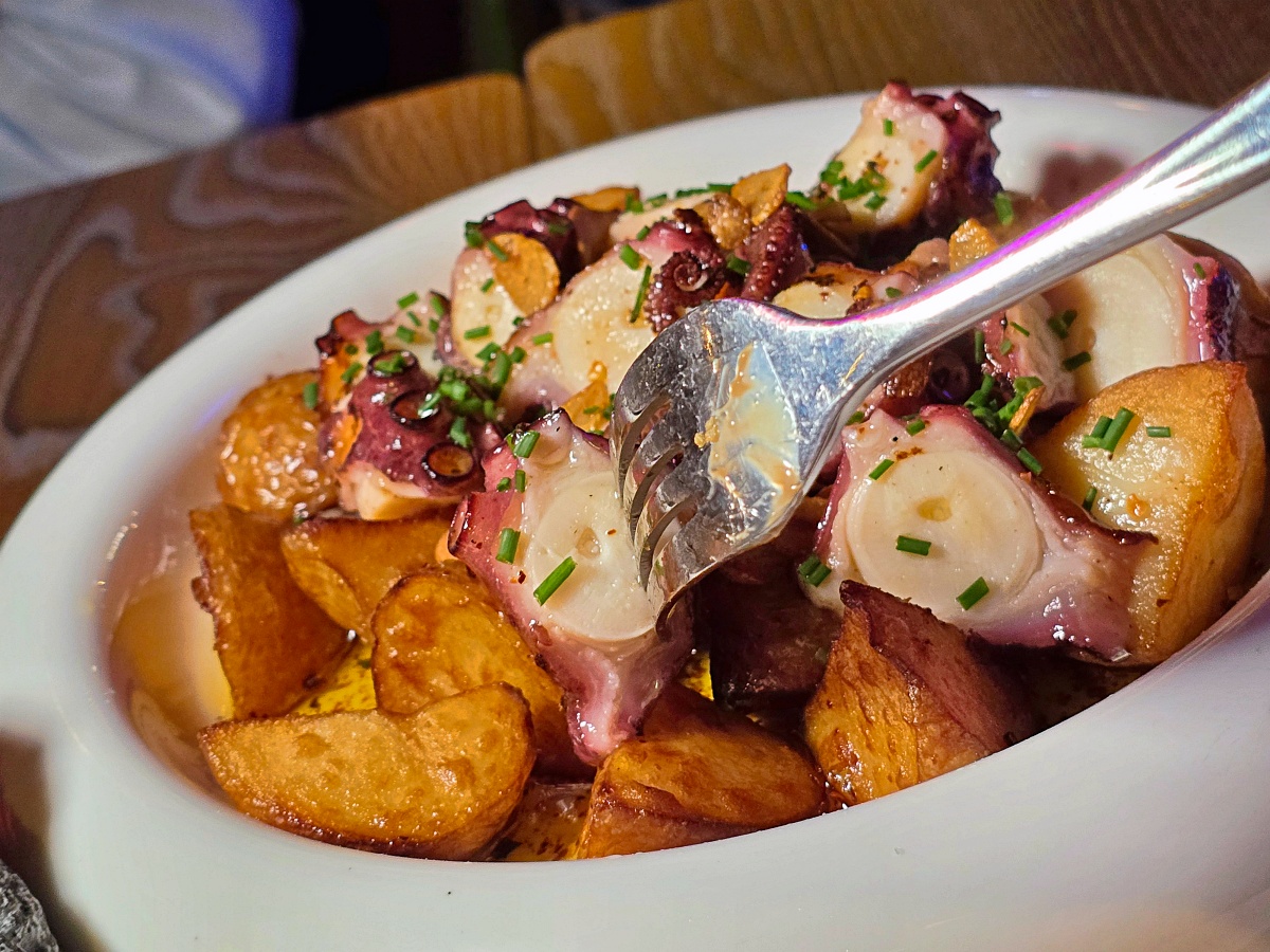 【蘭桂坊美食推薦】NUEVO Tapas Bar 香港在地人帶路蘭桂坊小巷中的神級餐酒館! 【蘭桂坊美食推薦】NUEVO Tapas Bar 香港在地人帶路蘭桂坊小巷中的神級餐酒館!