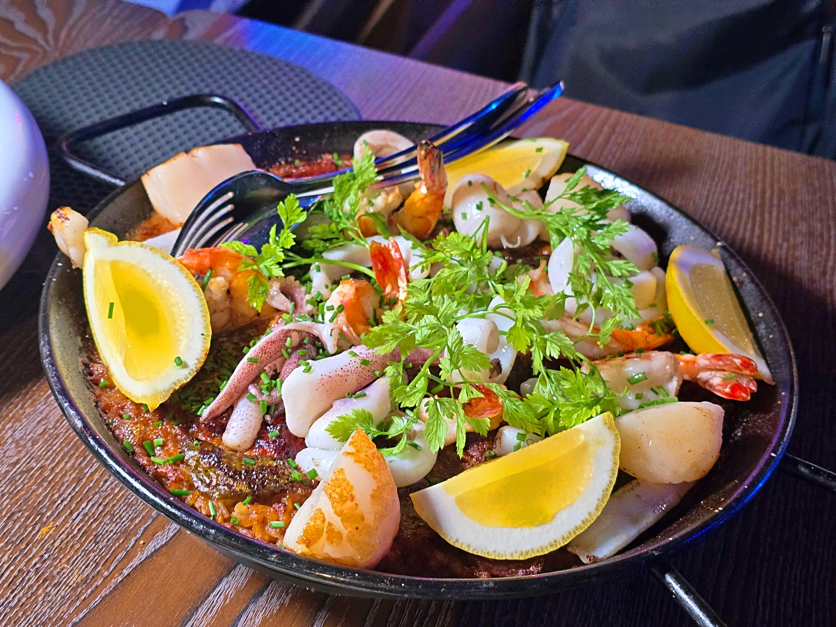 【蘭桂坊美食推薦】NUEVO Tapas Bar 香港在地人帶路蘭桂坊小巷中的神級餐酒館！