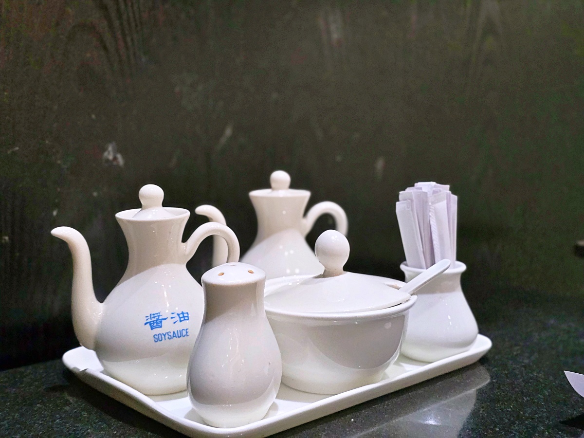 【香港米其林美食推薦】正斗粥麵專家：銅鑼灣必吃鮮牛肉雲吞麵＋經典艇仔粥