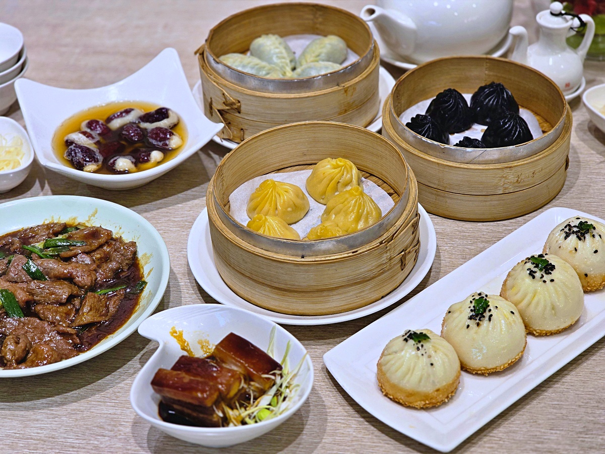 天母美食「紅豆食府 SOGO天母店」上海菜合菜饗宴心太軟第一名 天母美食「紅豆食府 SOGO天母店」上海菜合菜饗宴心太軟第一名