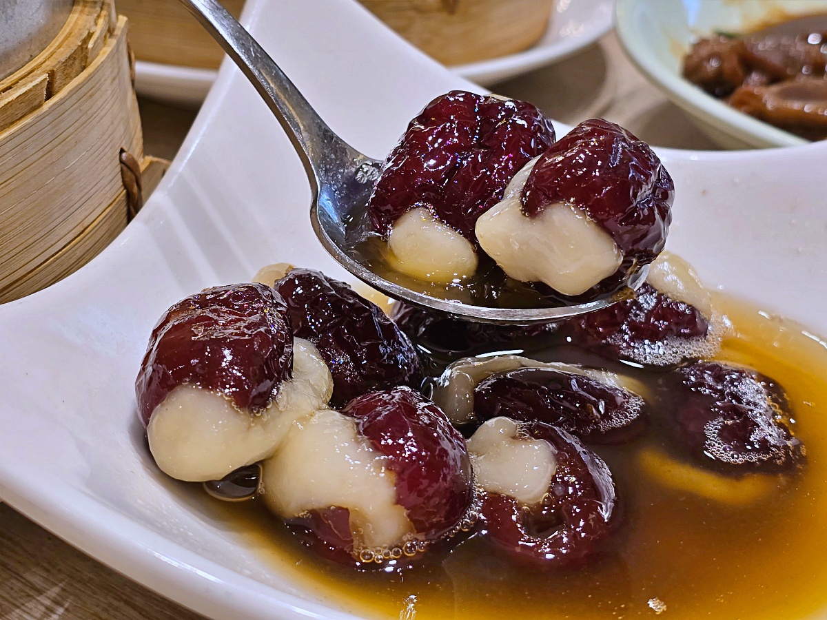天母美食「紅豆食府 SOGO天母店」上海菜合菜饗宴心太軟第一名 天母美食「紅豆食府 SOGO天母店」上海菜合菜饗宴心太軟第一名