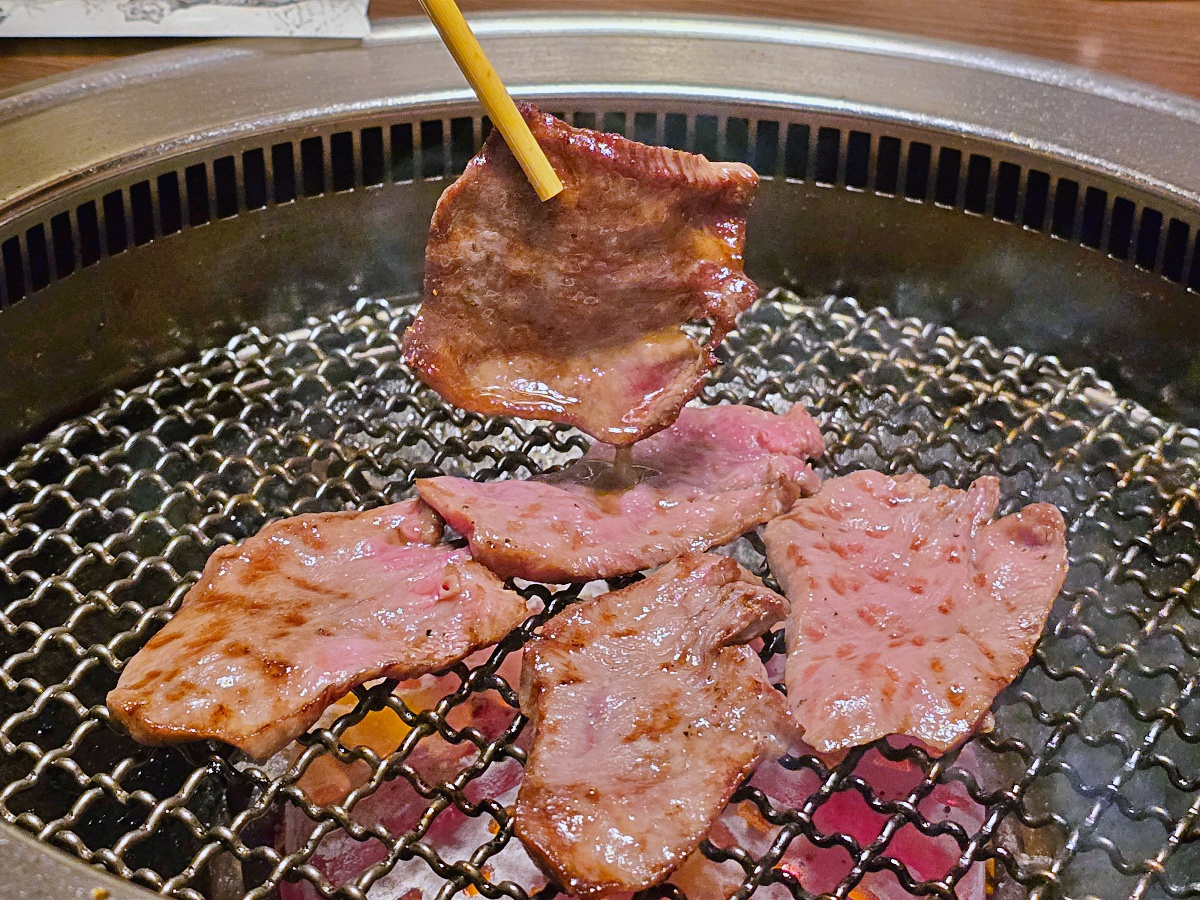 【仙台美食推薦】仙台燒肉必吃米澤牛燒肉「仔虎 仙台駅前店」竹虎套餐晚餐體驗高級燒肉必訪名店