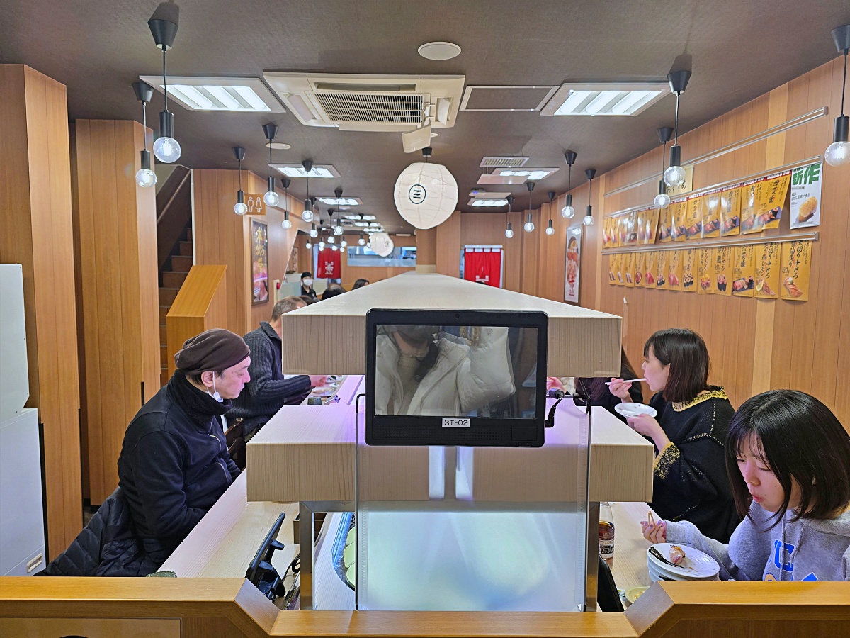 【仙台旅遊美食】仙台迴轉壽司仙台一番町超人氣！三崎迴轉壽司仙台Clis Road店：酒粕紅醋飯的極致壽司饗宴