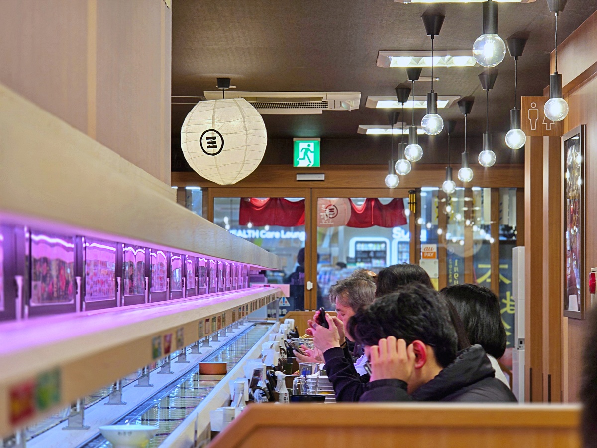 【仙台旅遊美食】仙台迴轉壽司仙台一番町超人氣！三崎迴轉壽司仙台Clis Road店：酒粕紅醋飯的極致壽司饗宴