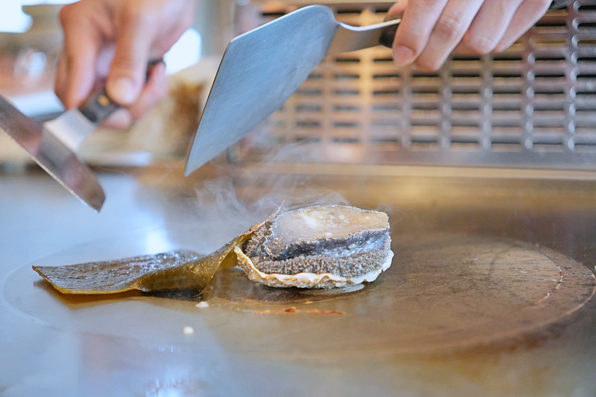 墨賞新鐵板料理古亭店｜台北鐵板燒怎麼點？鮑魚三重奏、A5和牛心得